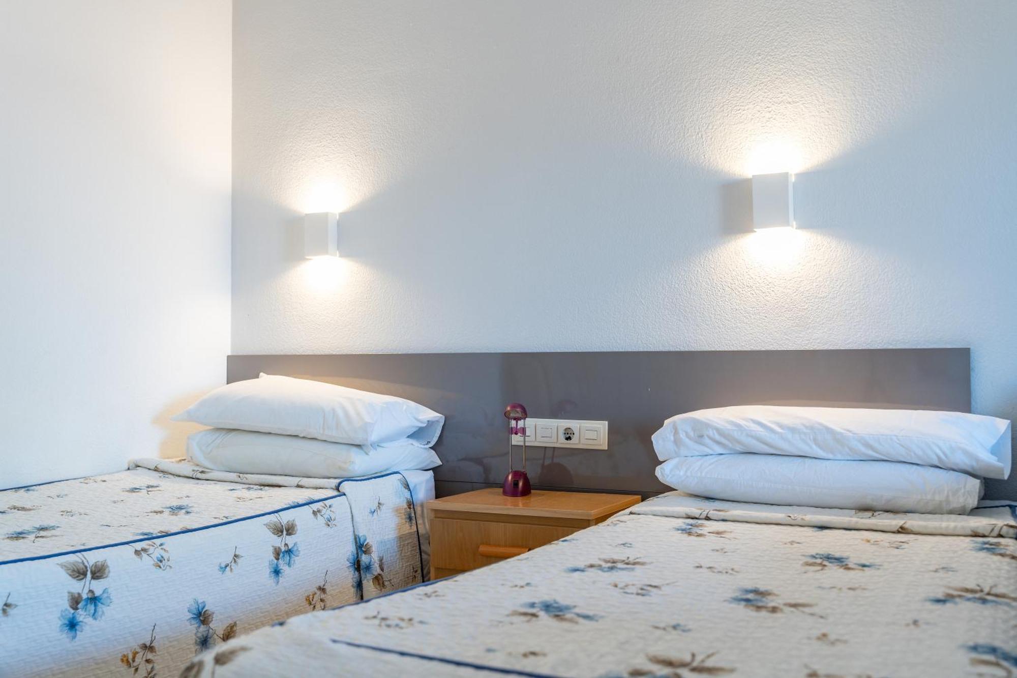 Pyr studio apt partial seaview Fuengirola Esterno foto