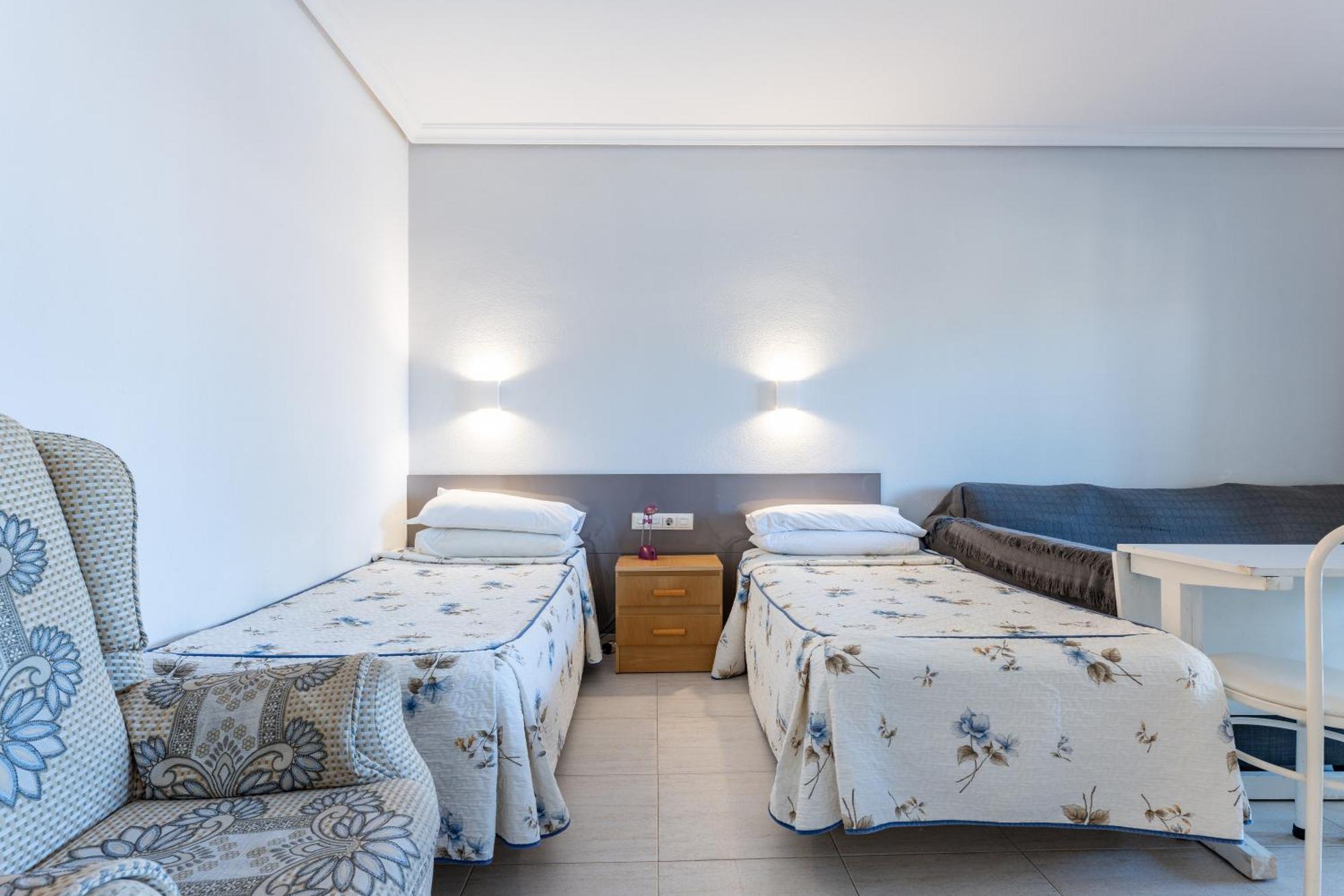 Pyr studio apt partial seaview Fuengirola Esterno foto
