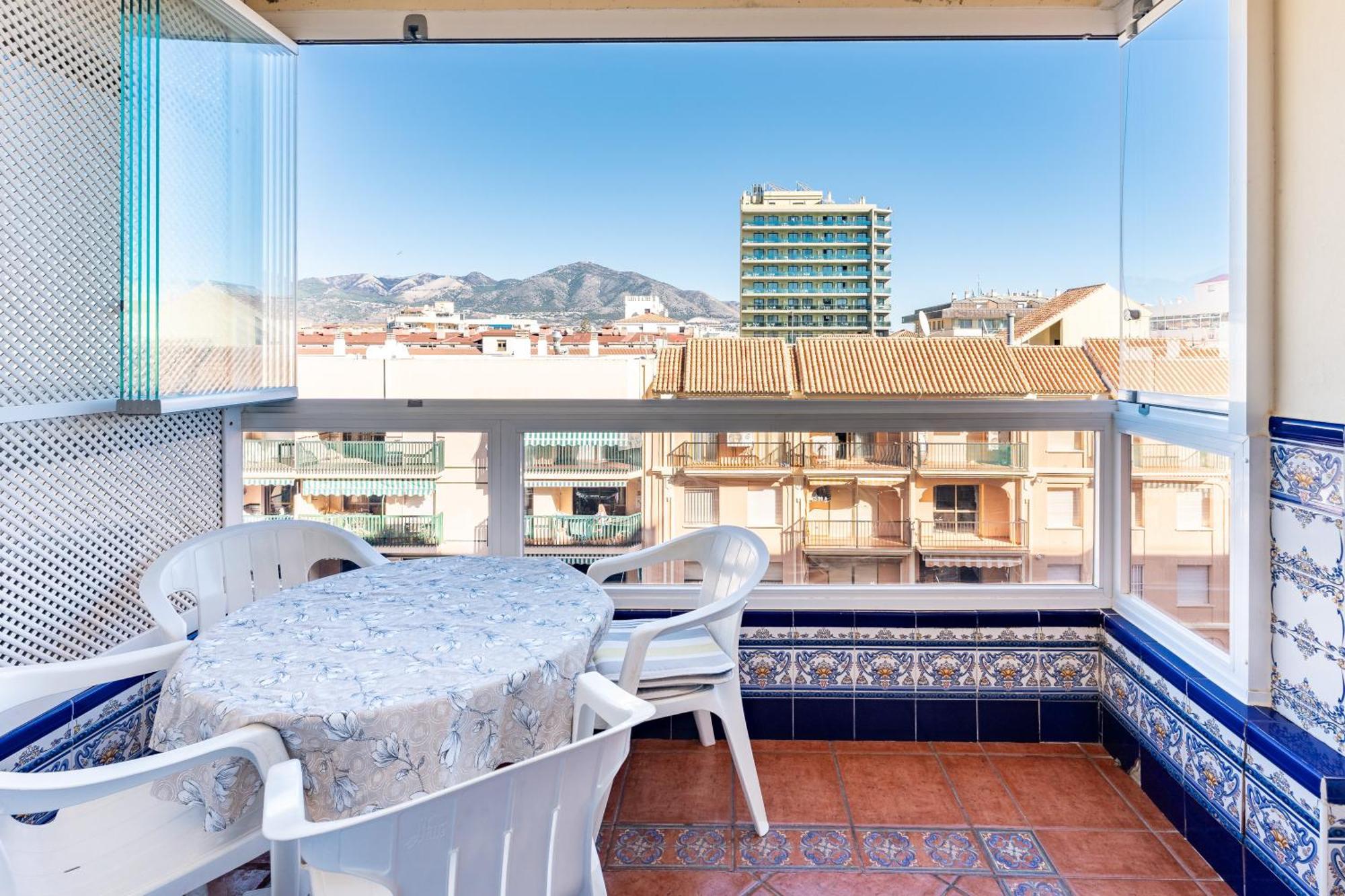 Pyr studio apt partial seaview Fuengirola Esterno foto